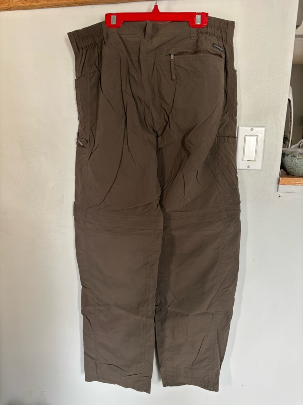 ExOfficio Men's Brown Cargo Pants - Outdoor Utility Style
